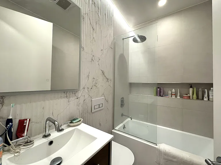109 E 29th St #3B — Photo 12
