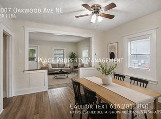2007 Oakwood Ave NE, Grand Rapids, MI 49505