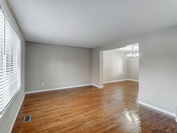 5th image of 2166 Reinell Ave