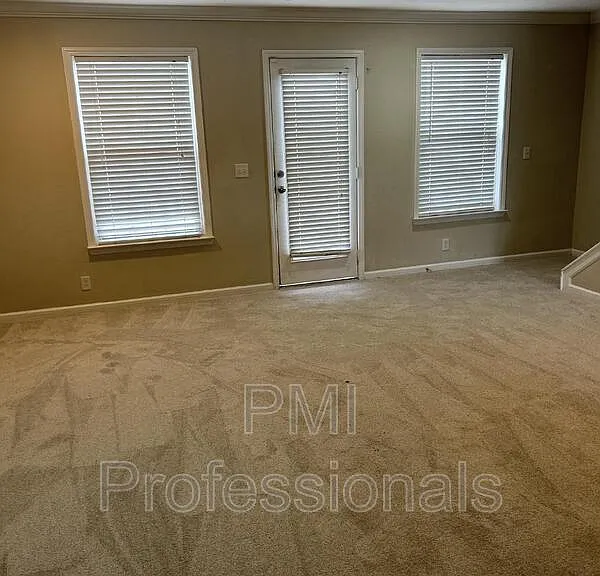 3848 Chippewa Pl — Photo 3
