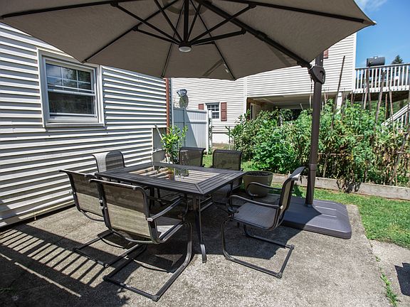 37 Sleepy Hollow Drive