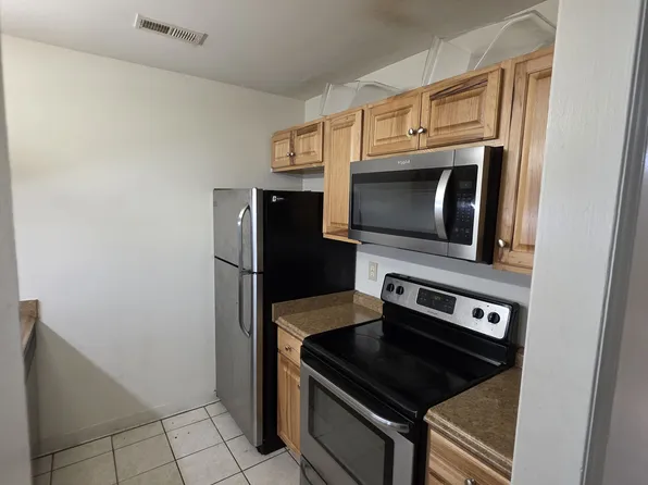 9531 University Terrace Dr, Charlotte, NC