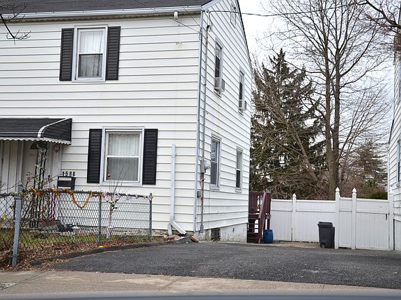 2nd image of 1586 Allerton Ave