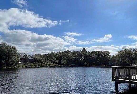 3rd image of 7108 Waterside Dr #103