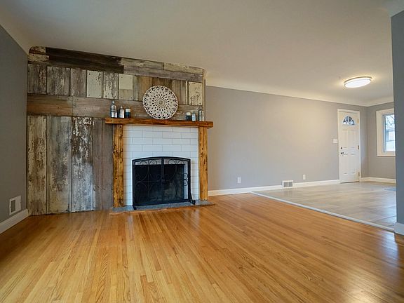 4th image of 6540 James Ave S
