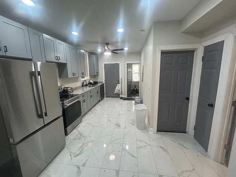 7730 S Cornell Ave #2 — Photo 27