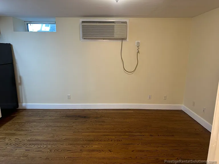 842 Dorchester Ave — Photo 4
