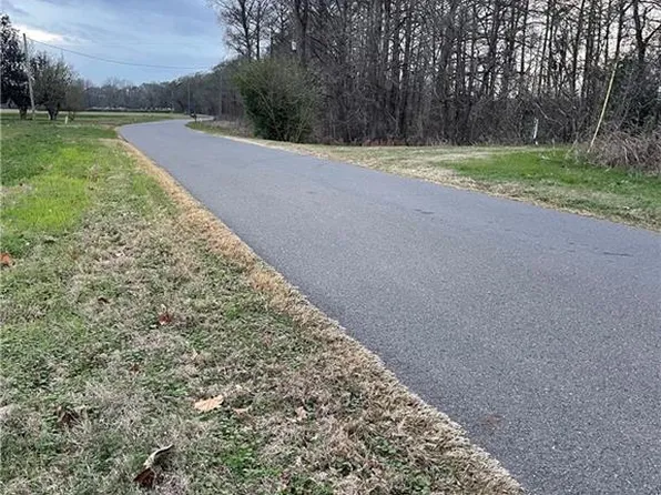 175 Old River Rd, Natchitoches, LA 71457