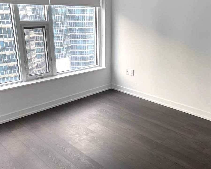 2nd image of 10 York St #2106