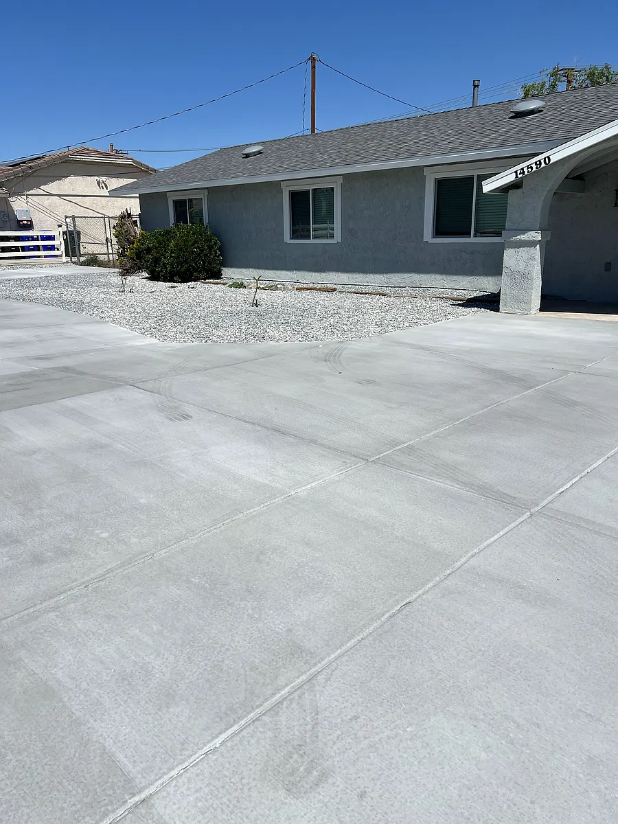 Building Photo - 14590 La Mesa Rd