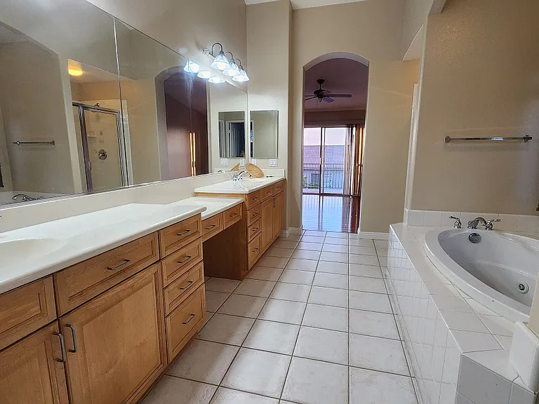 1167 Dalgety St — Photo 34