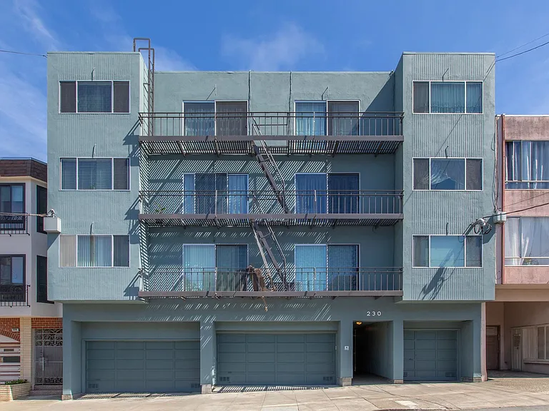 230 12th Ave #389R — Photo 1