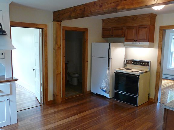 3rd image of 18 Furnace Ave #4