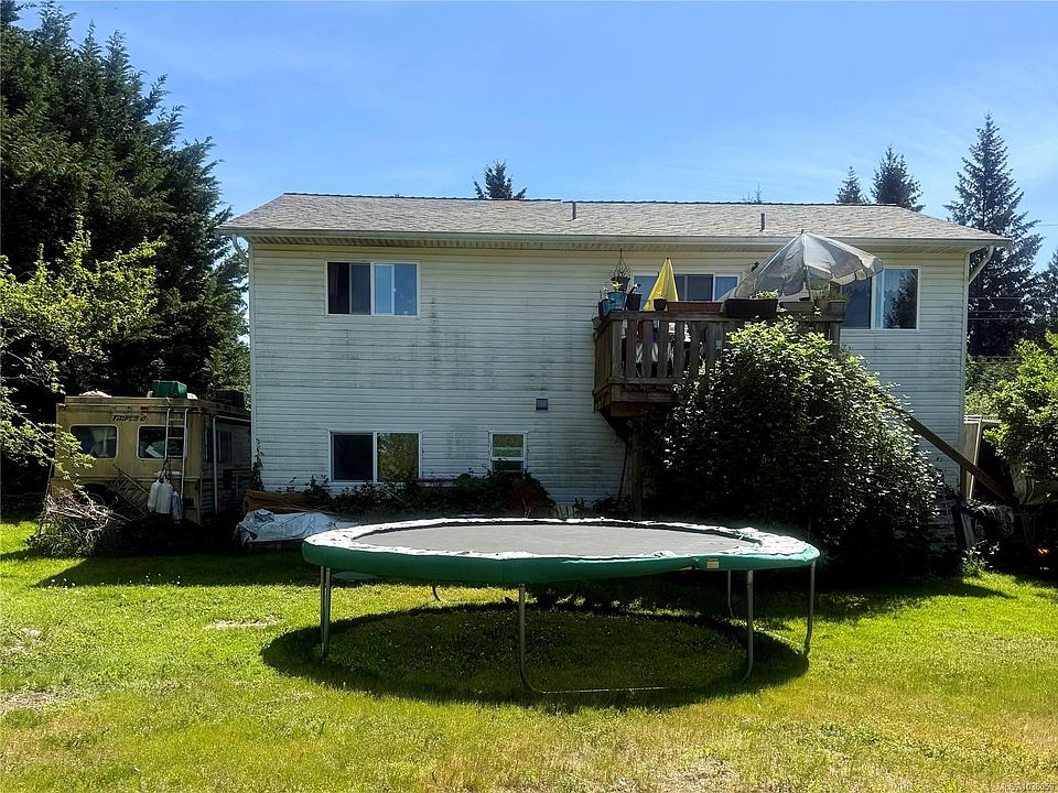 2nd image of 4643 Gail Cres