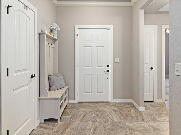 4th image of 2977 Cassius Ln