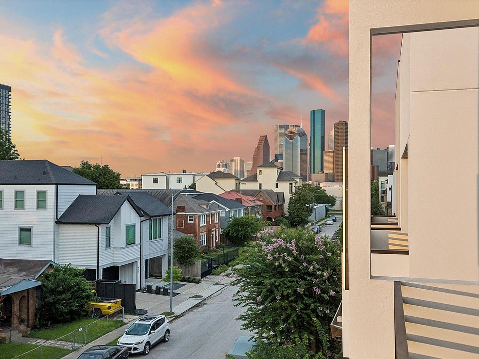 1st image of 511 W Polk St