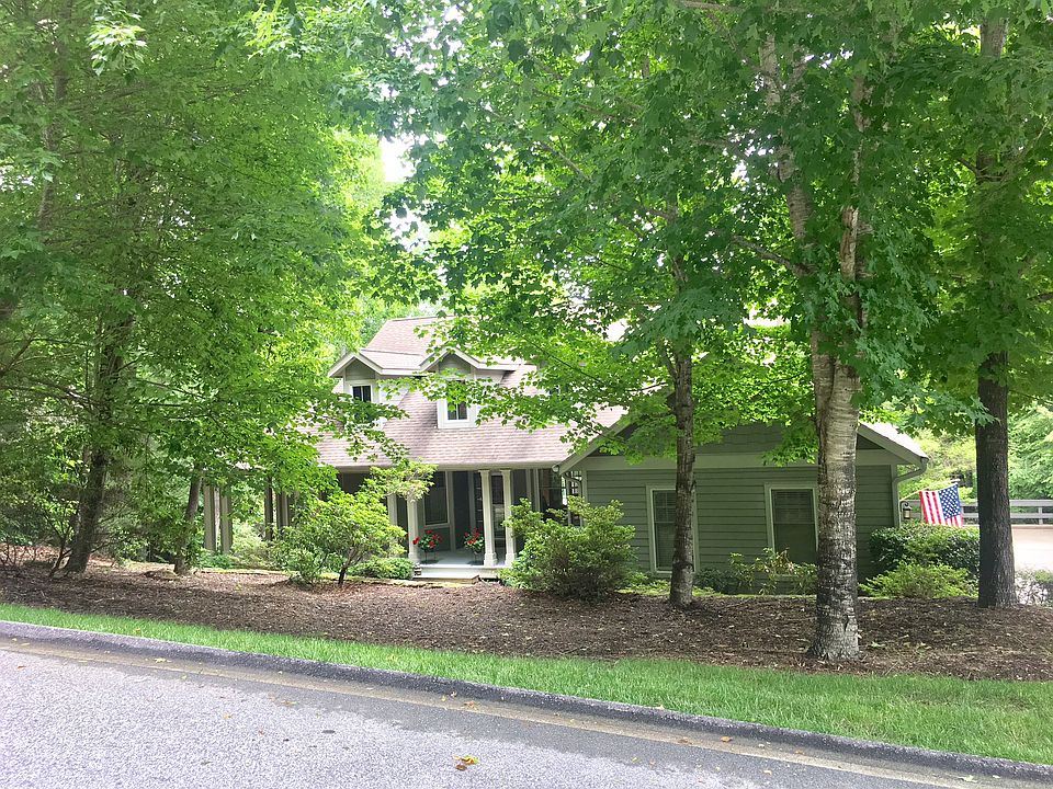 2nd image of 206 Bent Pine Trce