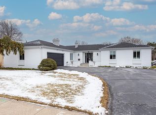 933 Starboard Ct, Oshkosh, WI 54901