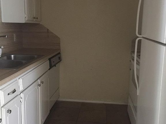 3rd image of 14403/05 Valley View Rdg