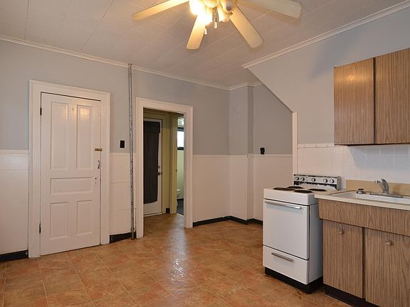 5th image of 313 William St #1
