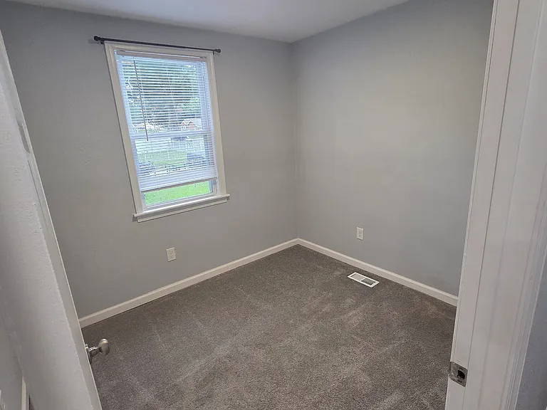 1359 Strand St #A — Photo 18