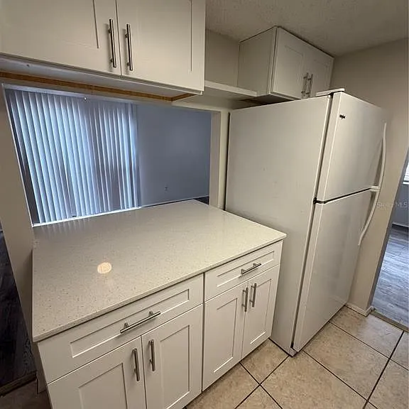 4911 Silver Oaks Vlg #F — Photo 4