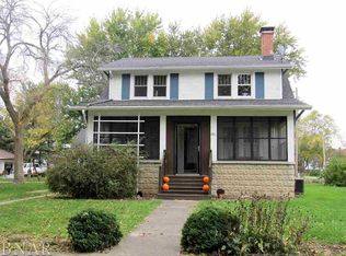 201 S High St, Ellsworth, IL 61737