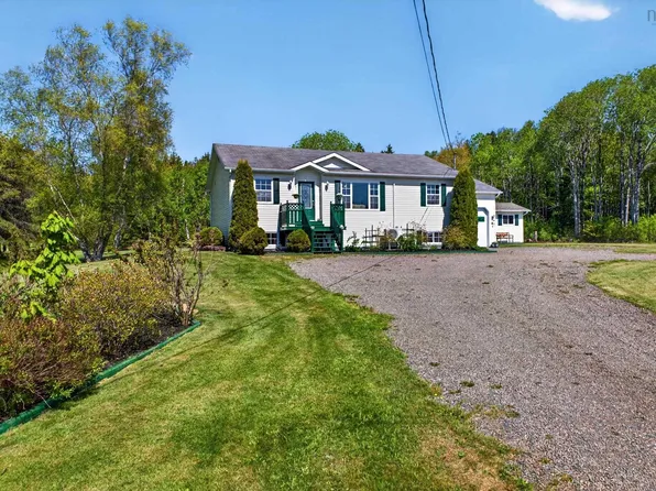 315 Highway 242, Joggins, NS B0L 1A0