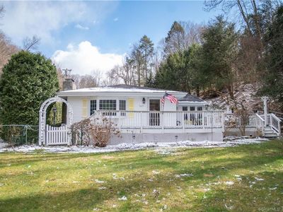 743 Candlewood Lake Rd S, New Milford, CT, 06776