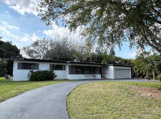 12430 SW 92nd Ave, Miami, FL 33176