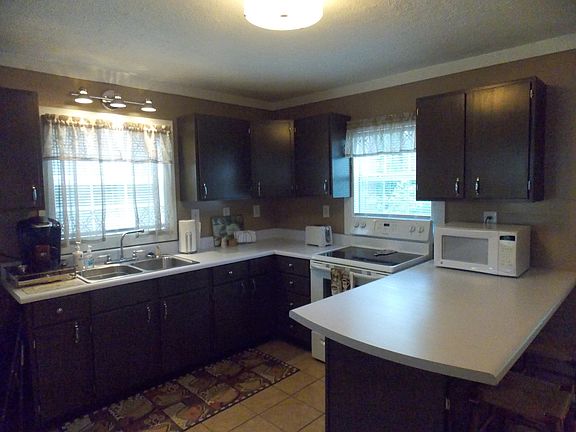 4th image of 3089 Bay Shore Drive