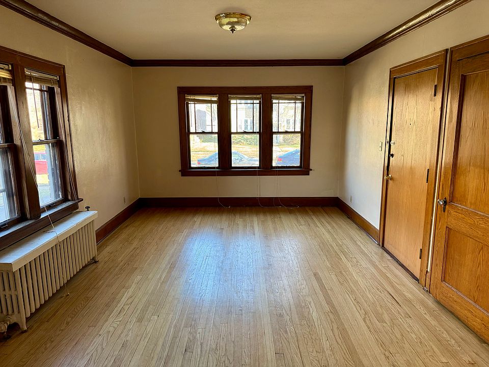 1st image of 2312 Melrose St APT 1N
