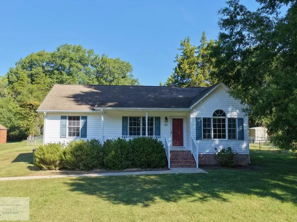 501 Pine Rd, Halifax, VA 24558