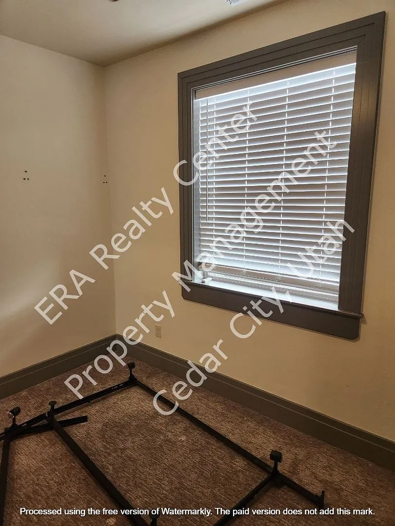 Move-in Bonus! 2 Bed, 2 bath + Office or Den. — Photo 4