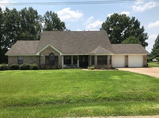 319 Ponderosa Dr, Columbus, MS 39702