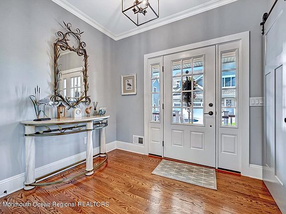 4th image of 308 Parkway Avenue #A