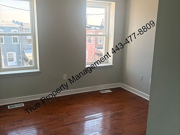 4th image of 437 N Montford Ave