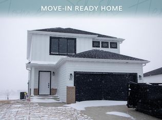 832 2nd Ave, Horace, ND 58047