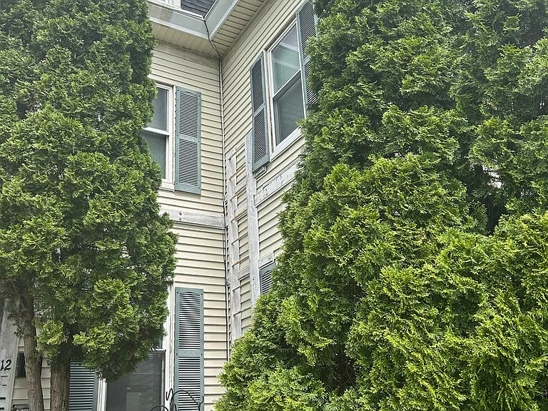 12 Pleasant St #1 — Photo 9