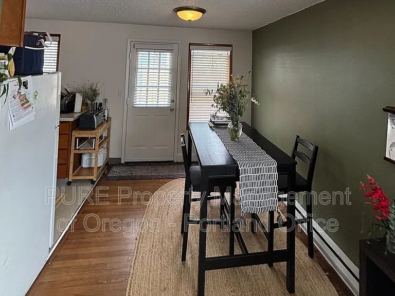307 N Mason St — Photo 5