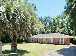 8231 Barrie Dr, Theodore, AL 36582