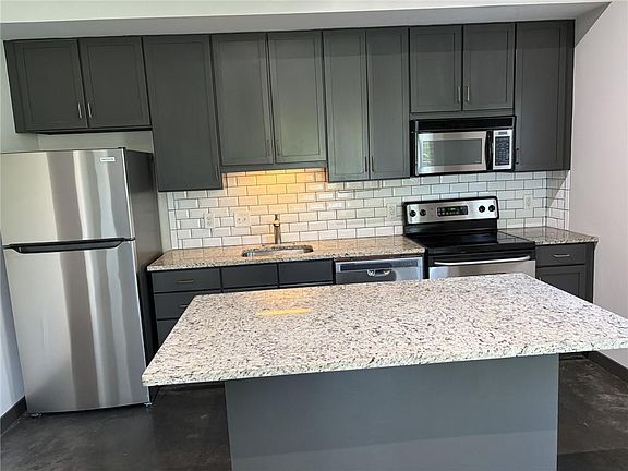 5th image of 620 Glen Iris Dr NE Unit 207