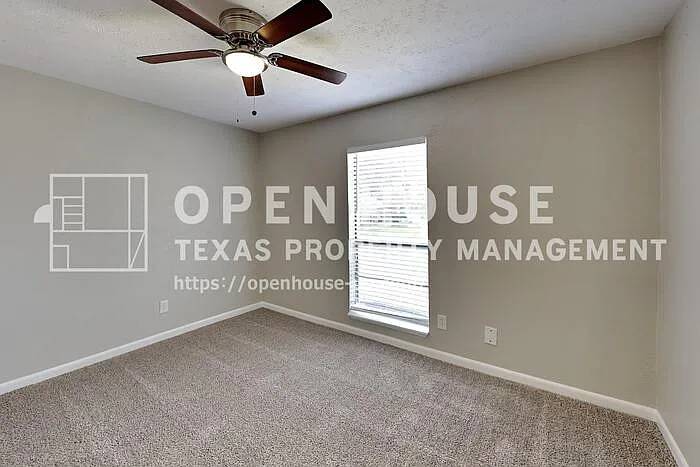 5028 Amhurst Ln — Photo 13