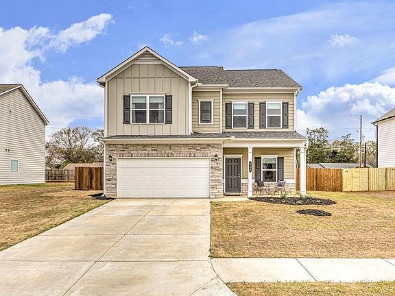 2nd image of 636 Summerfield Ln NW