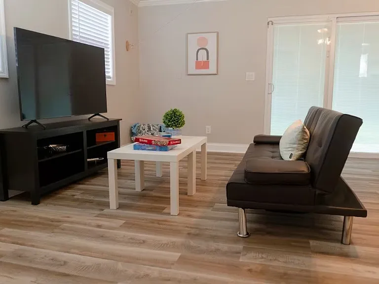 3818 Beechwood Blvd — Photo 3