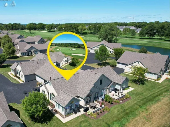 2901 Villa Ct #C, Port Clinton, OH 43452