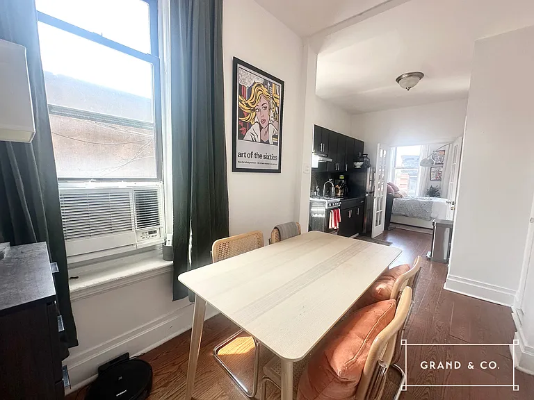 120 Mac Dougal St #21 — Photo 8