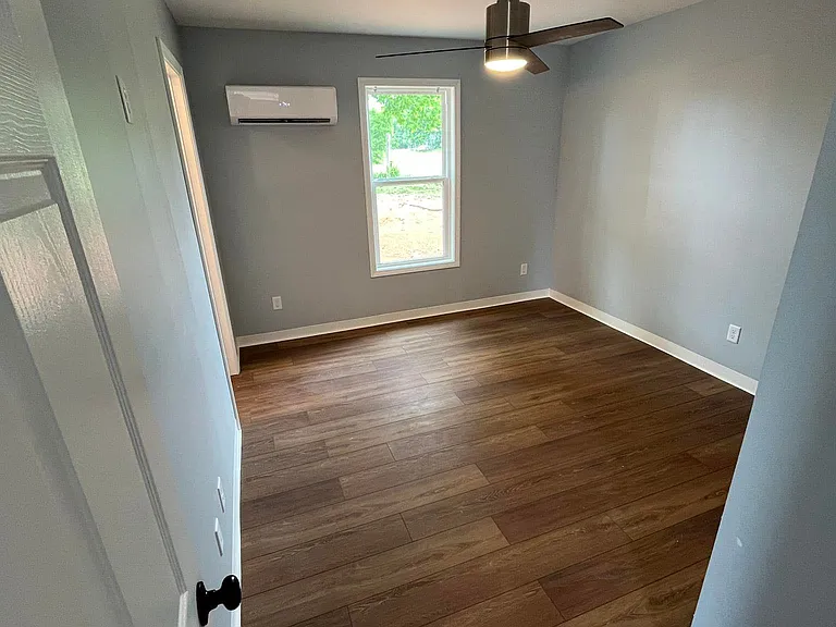 1250 S Dixie St — Photo 40