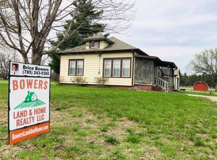 913 Grand Ave, Clyde, KS 66938