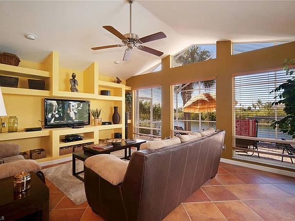 5th image of 4106 SW 29th Ave